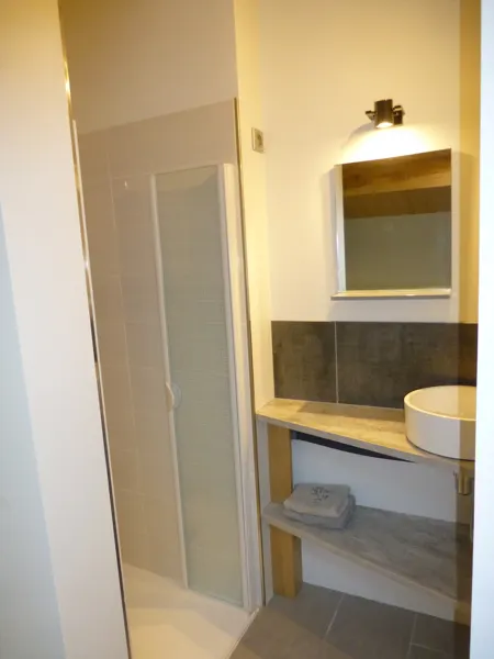 Chambre avec baby-foot